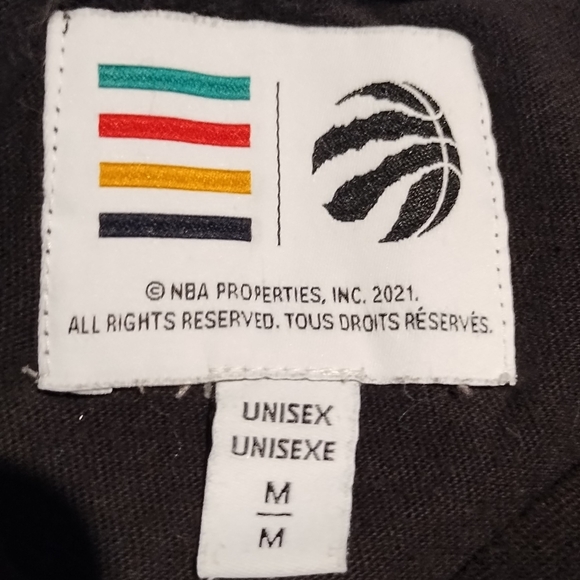 Unisex medium toronto raptors tshirt - Picture 3 of 3